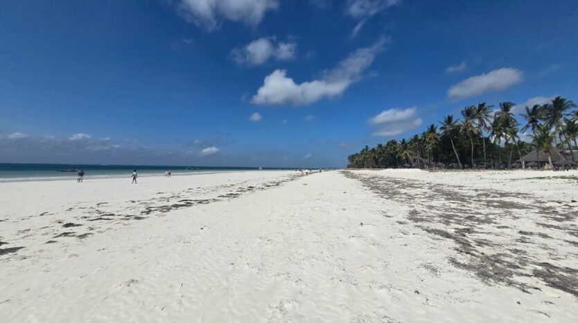 beachfront land for sale in Nyali with 140 metres of white sand frontage