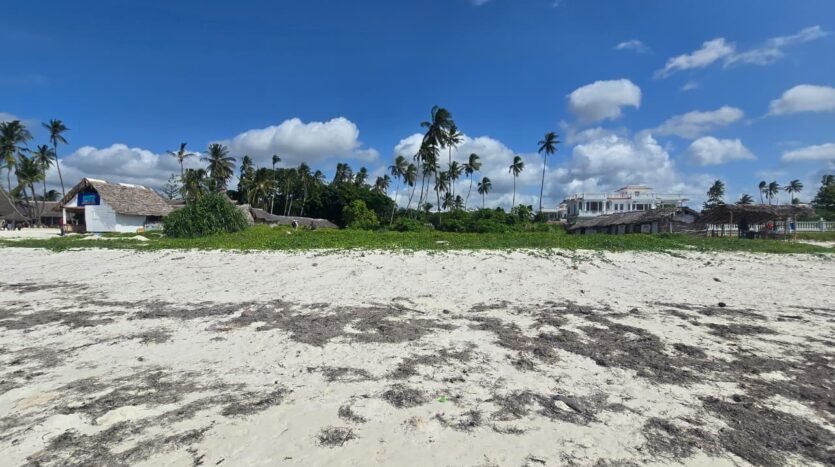 beachfront land for sale in Nyali with 140 metres of white sand frontage