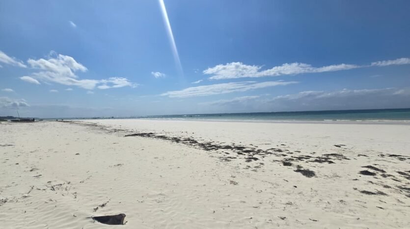 beachfront land for sale in Nyali with 140 metres of white sand frontage