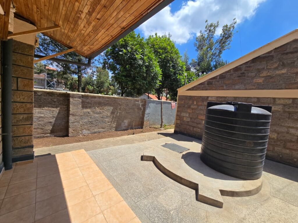5 bedroom house for rent in Karen near Waterfront Mall
