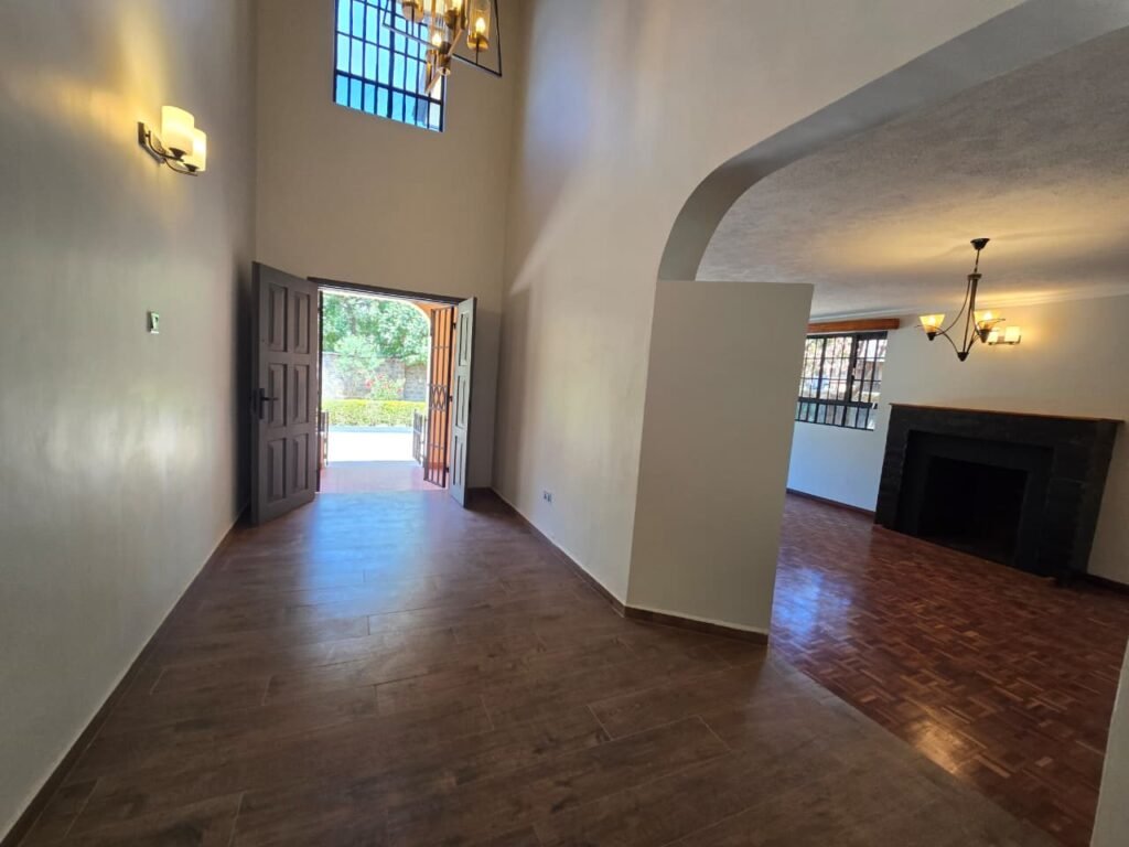 5 bedroom house for rent in Karen near Waterfront Mall