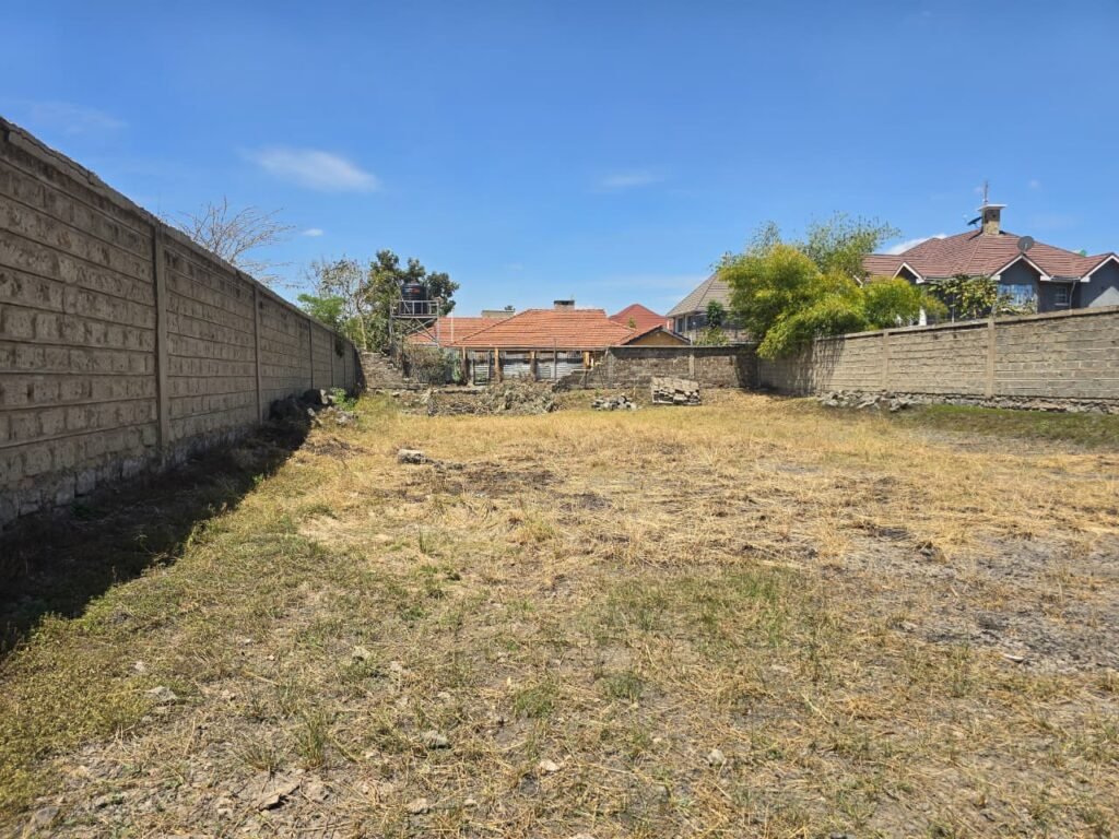 quarter acre plot for sale in Syokimau within a gated estate