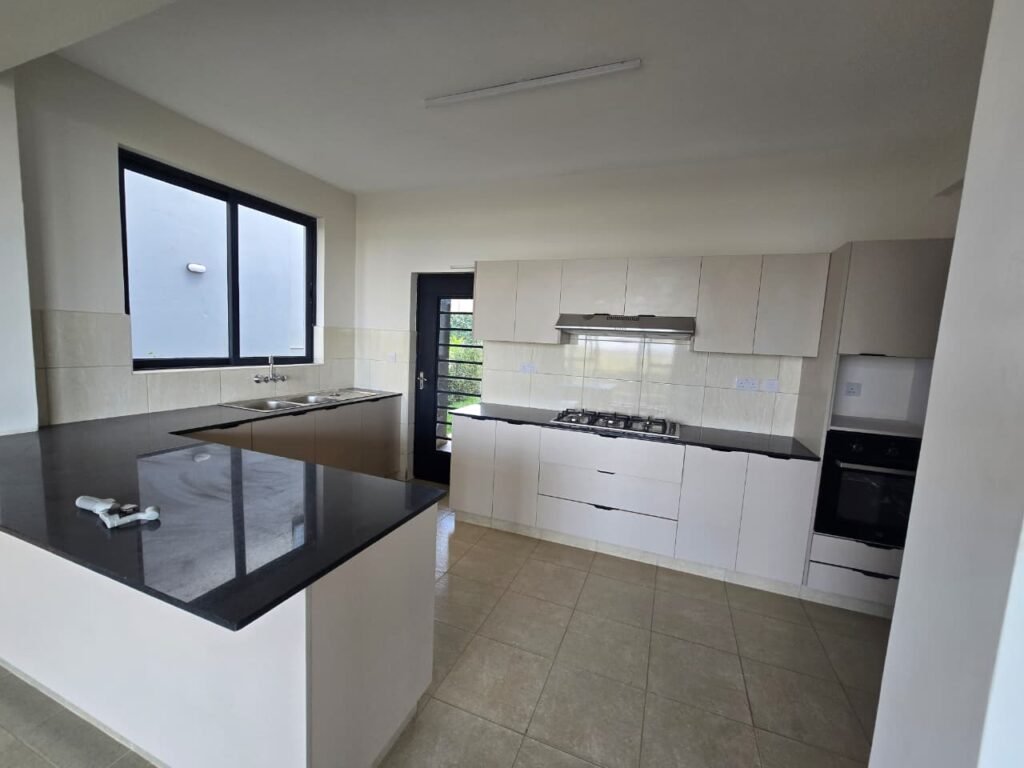 4 bedroom gated villa near Nairobi National Park with private garden