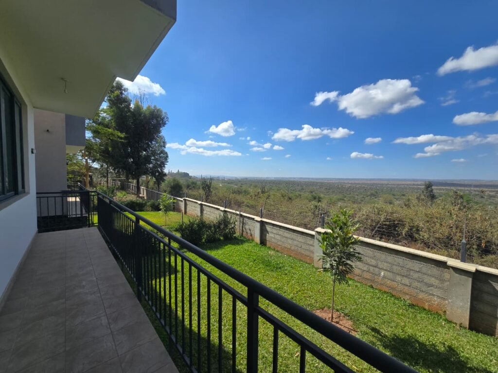 4 bedroom villa overlooking Nairobi National Park with game park views
