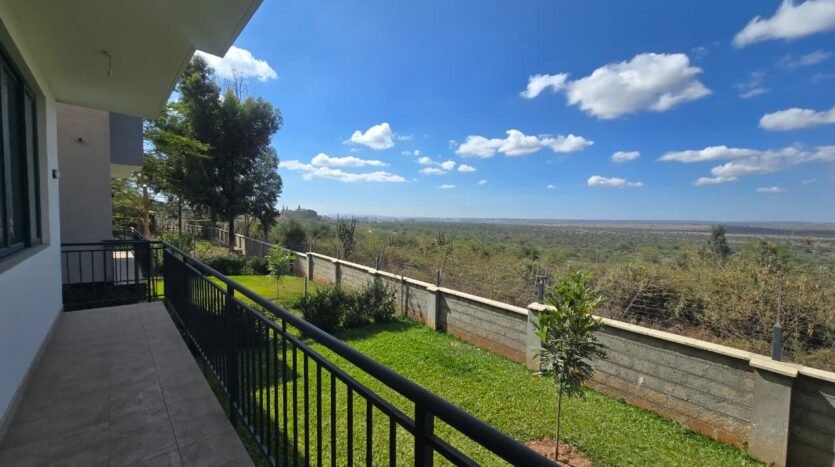 4 bedroom villa overlooking Nairobi National Park with game park views