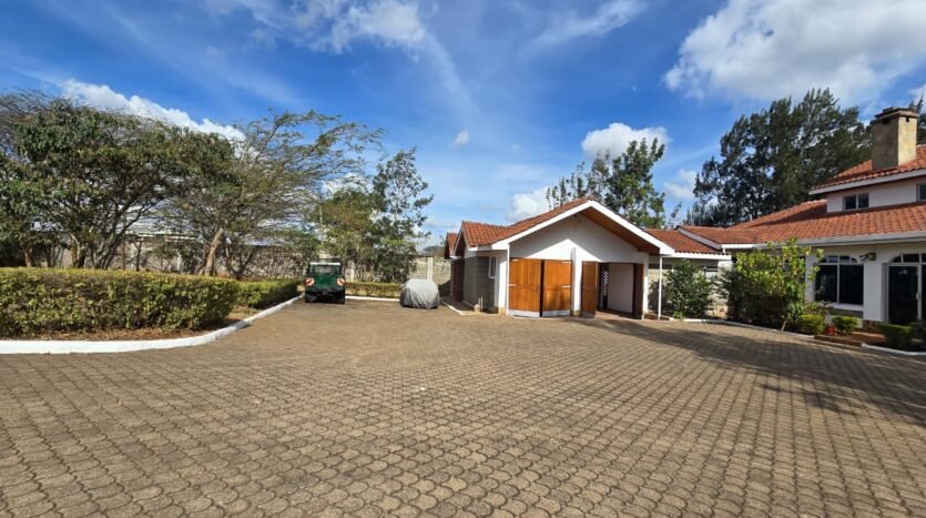4 bedroom house in Karen Bogani on a half acre plot