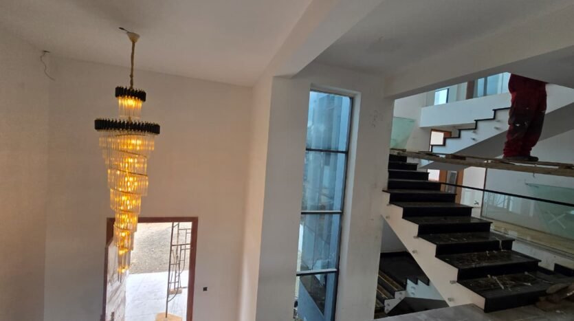 5 bedroom villa in Karen Plains with private swimming pool