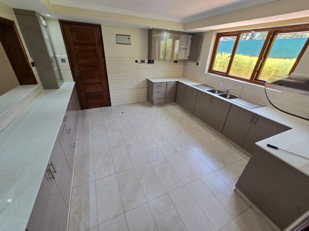 5 bedroom house for rent in Karen Bogani with landscaped garden
